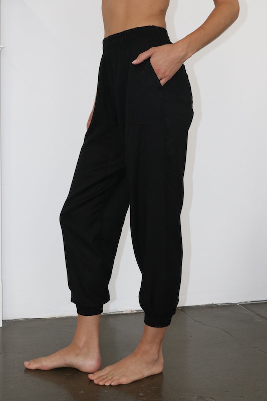 Sleek Jogger Pant - Black