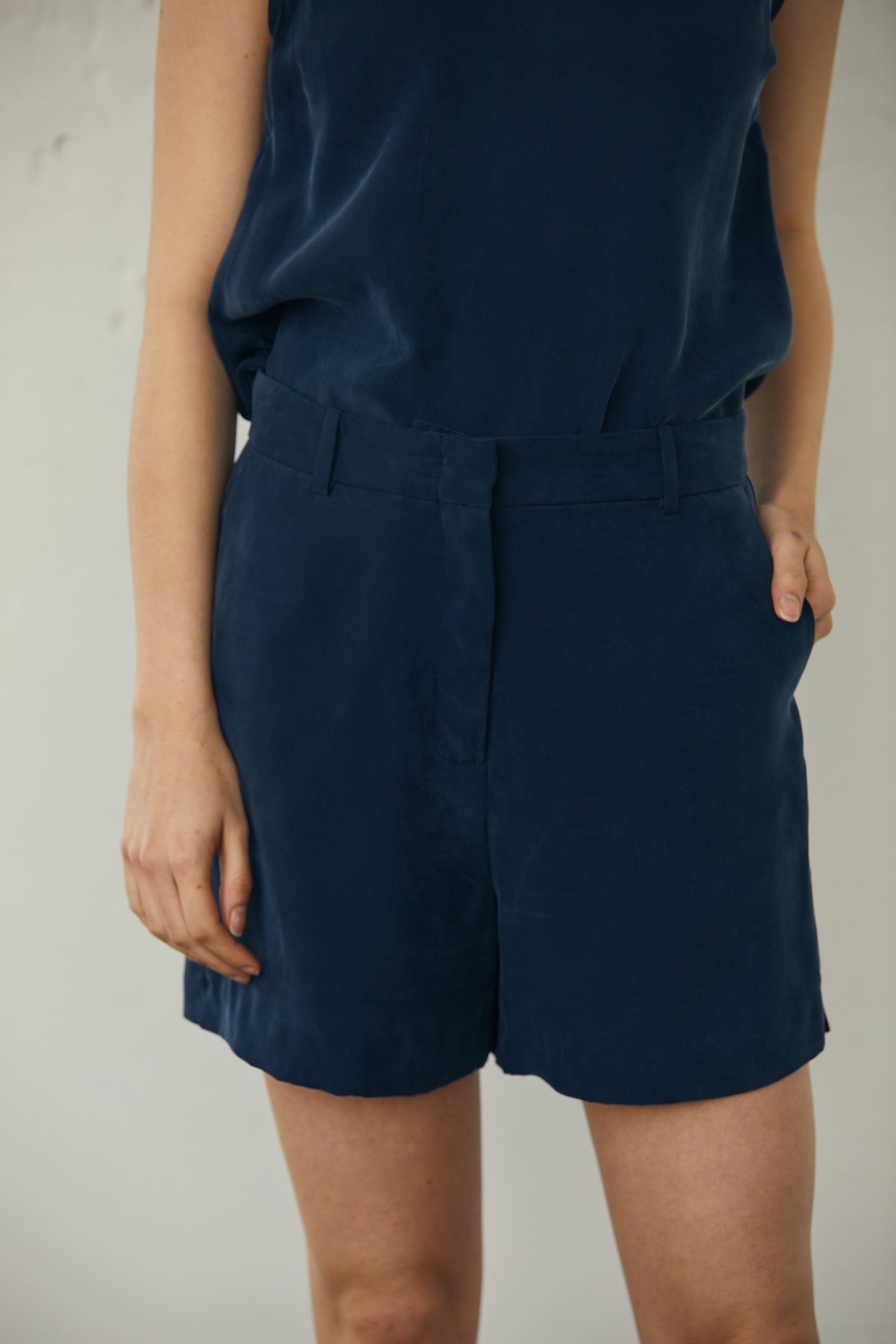 Trouser Short 100% Washed Cupro- Navy